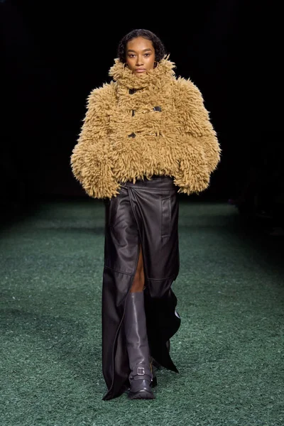 Look 51